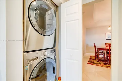 2000 Island Boulevard Aventura FL 33160