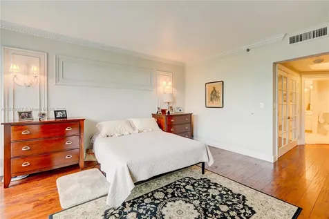 2000 Island Boulevard Aventura FL 33160