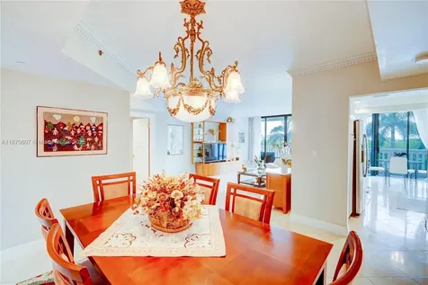 2000 Island Boulevard Aventura FL 33160