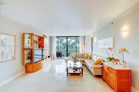 2000 Island Boulevard Aventura FL 33160