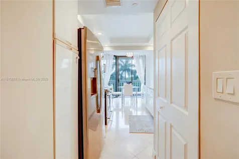 2000 Island Boulevard Aventura FL 33160