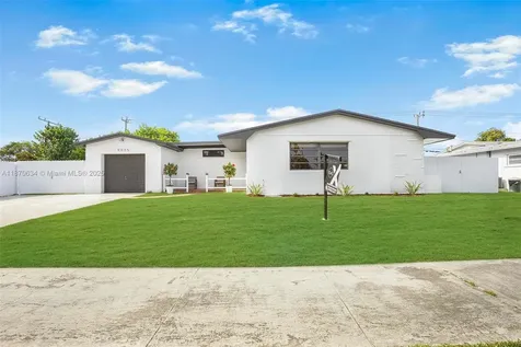 9035 SW 198th Terrace Cutler Bay FL 33157