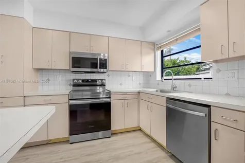 9035 SW 198th Terrace Cutler Bay FL 33157