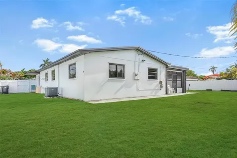 9035 SW 198th Terrace Cutler Bay FL 33157