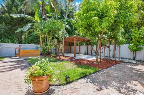 8015 SW 63rd Place Miami FL 33143