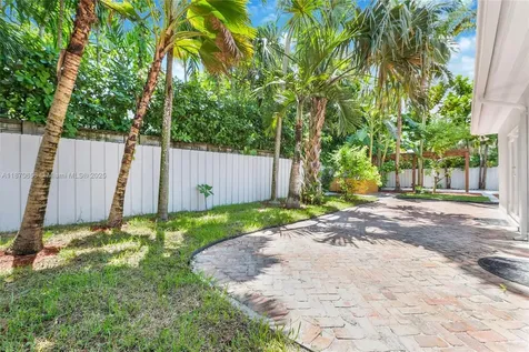 8015 SW 63rd Place Miami FL 33143