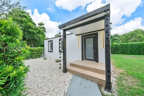 5291 SW 5th Street Miami FL 33134