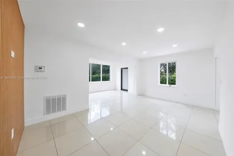 5291 SW 5th Street Miami FL 33134