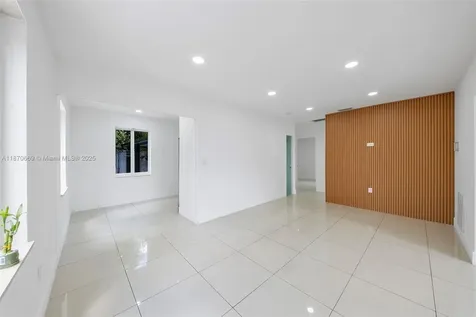5291 SW 5th Street Miami FL 33134