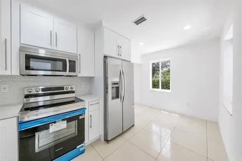 5291 SW 5th Street Miami FL 33134