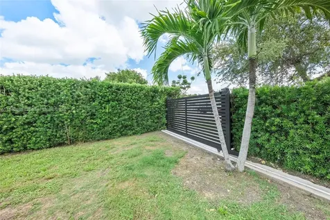 5291 SW 5th Street Miami FL 33134
