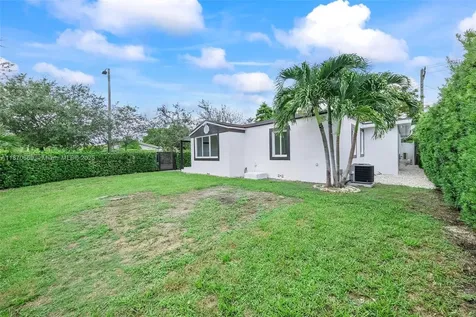 5291 SW 5th Street Miami FL 33134