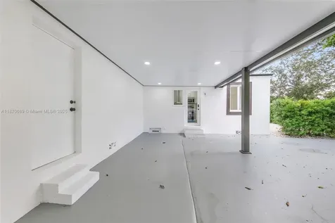 5291 SW 5th Street Miami FL 33134