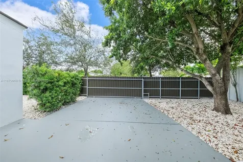 5291 SW 5th Street Miami FL 33134