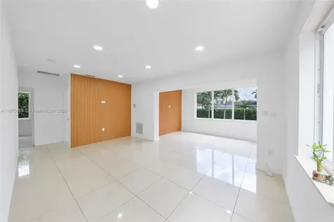 5291 SW 5th Street Miami FL 33134
