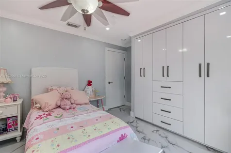 17132 SW 142nd Court Miami FL 33177