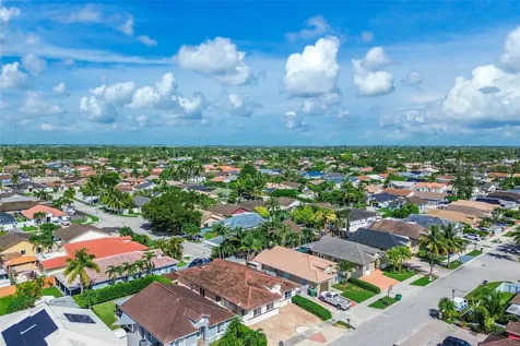 17132 SW 142nd Court Miami FL 33177