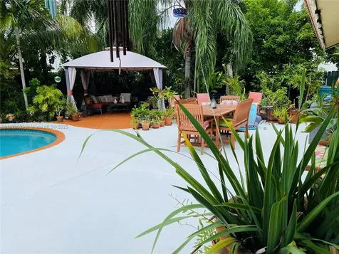 12215 SW 94th Terrace Miami FL 33186