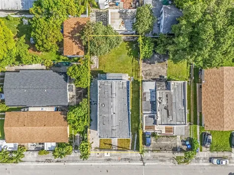 1075 NW 30th Street Miami FL 33127