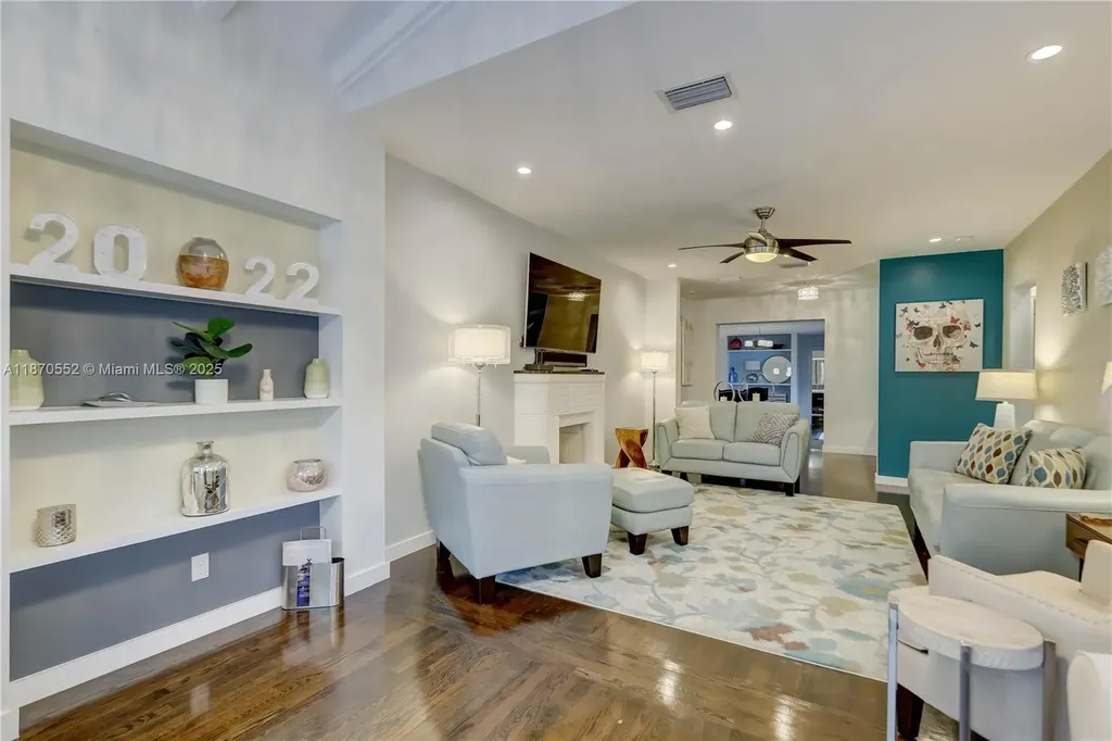 1625 NE 4th Place Fort Lauderdale FL 33301