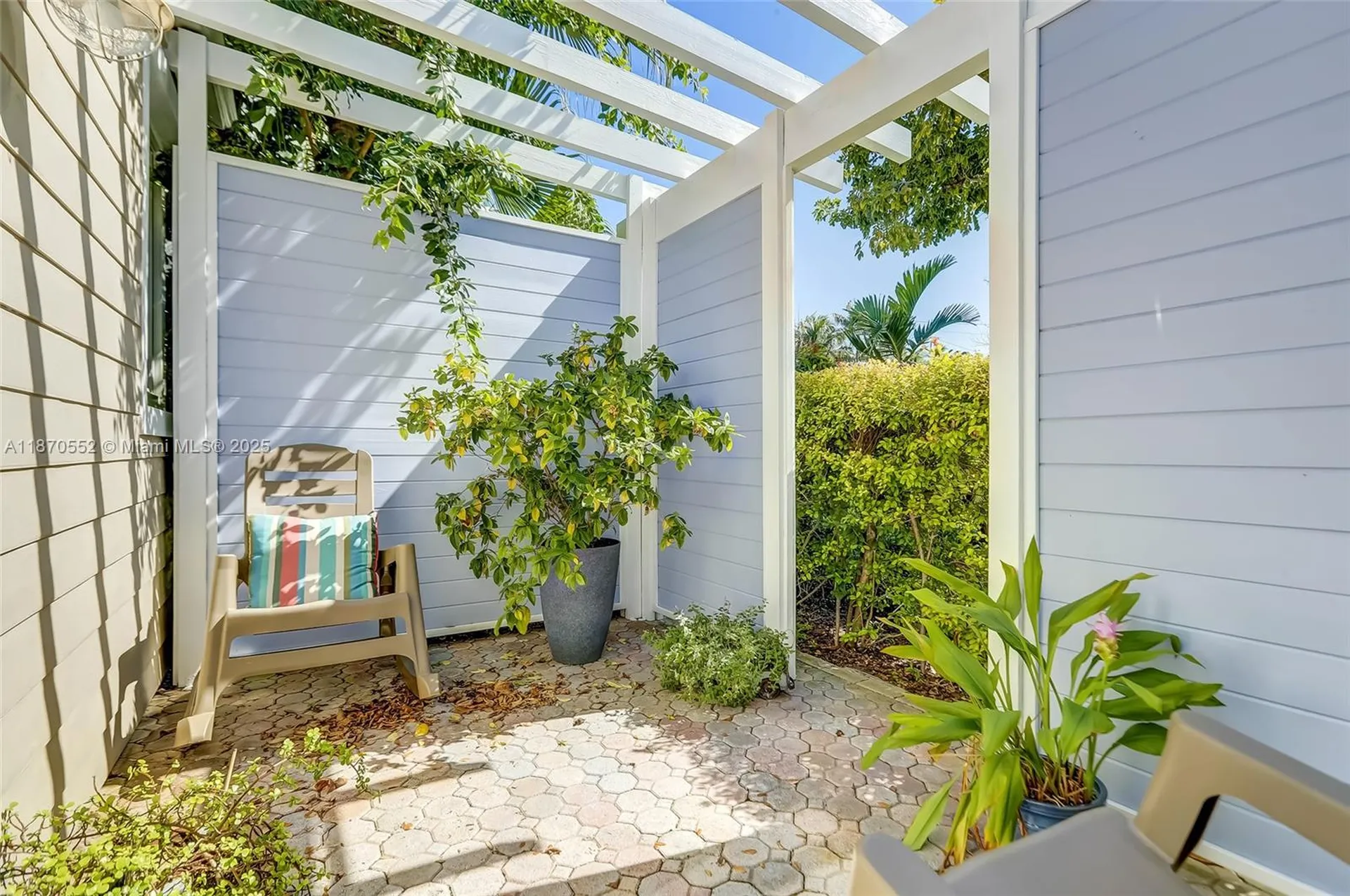 1625 NE 4th Place Fort Lauderdale FL 33301