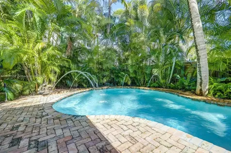 1625 NE 4th Place Fort Lauderdale FL 33301