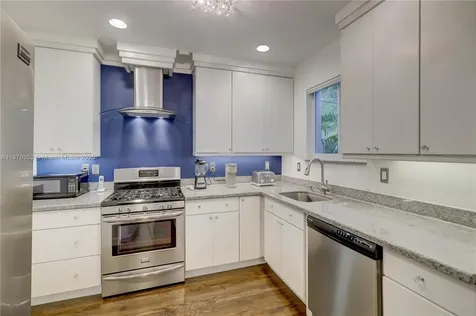 1625 NE 4th Place Fort Lauderdale FL 33301