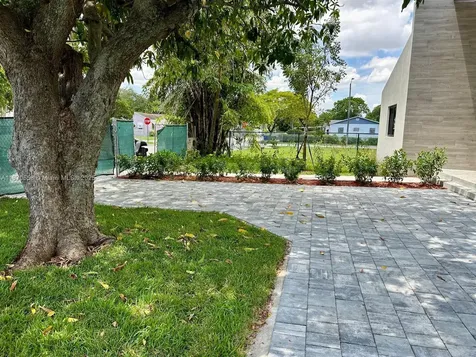 929 NW 60th Street Miami FL 33127