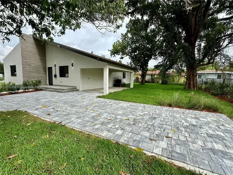 929 NW 60th Street Miami FL 33127