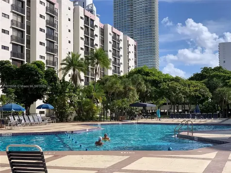 17021 N Bay Road Sunny Isles Beach FL 33160