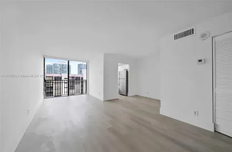 17021 N Bay Road Sunny Isles Beach FL 33160