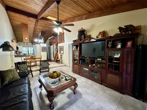 13527 SW 101st Lane Miami FL 33186