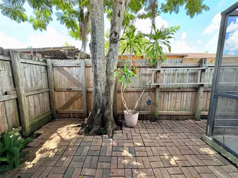 13527 SW 101st Lane Miami FL 33186