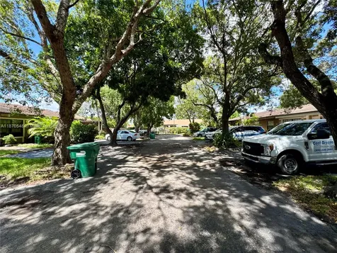 13527 SW 101st Lane Miami FL 33186