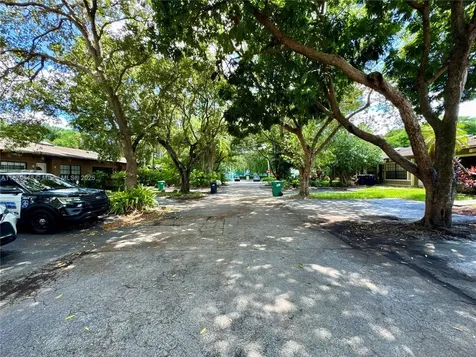 13527 SW 101st Lane Miami FL 33186