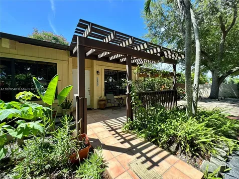 13527 SW 101st Lane Miami FL 33186