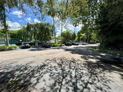13527 SW 101st Lane Miami FL 33186
