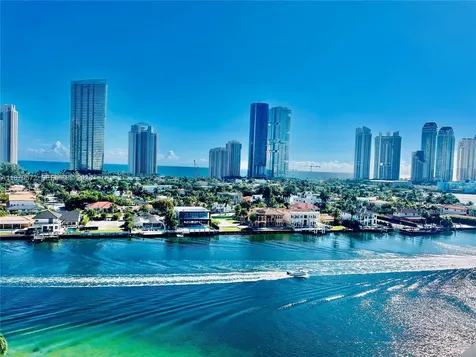 19101 NE 36th Court Aventura FL 33180