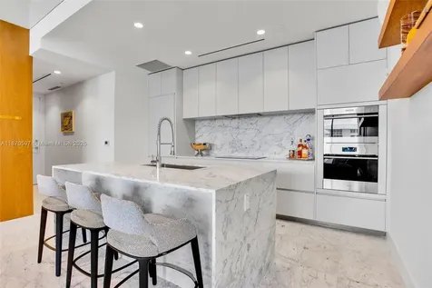 5775 Collins Avenue Miami Beach FL 33140
