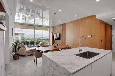 5775 Collins Avenue Miami Beach FL 33140