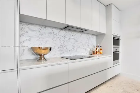 5775 Collins Avenue Miami Beach FL 33140