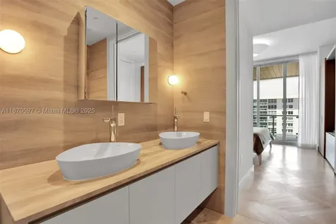 5775 Collins Avenue Miami Beach FL 33140