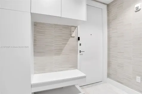5775 Collins Avenue Miami Beach FL 33140