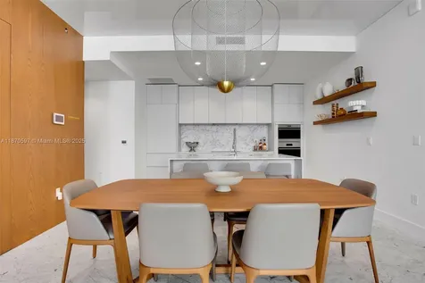 5775 Collins Avenue Miami Beach FL 33140