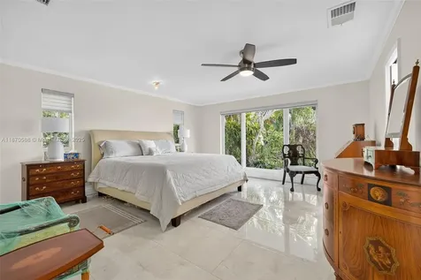 1733 NE 35th Street Oakland Park FL 33334
