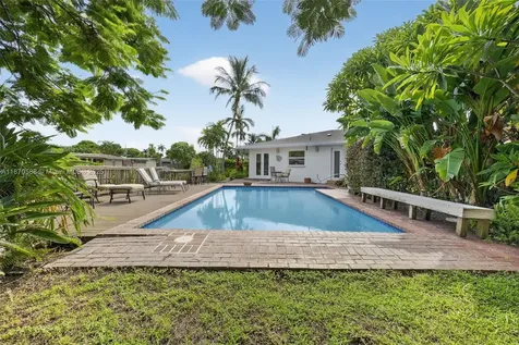 1733 NE 35th Street Oakland Park FL 33334