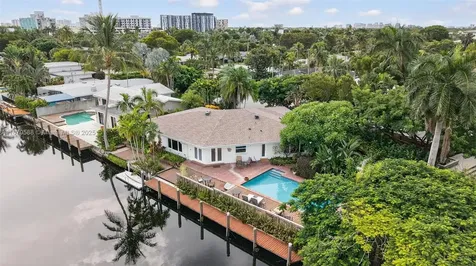 1733 NE 35th Street Oakland Park FL 33334