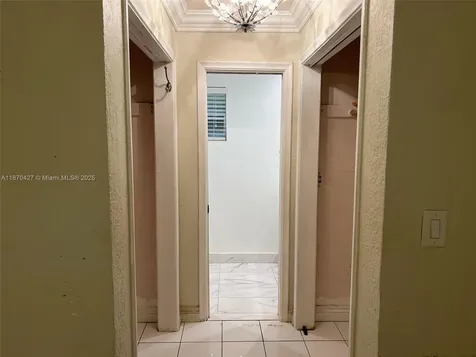 6321 Farragut Street Hollywood FL 33024