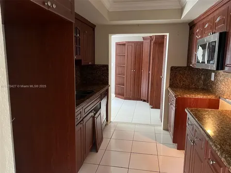 6321 Farragut Street Hollywood FL 33024