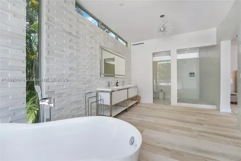 5910 N Bayshore Drive Miami FL 33137